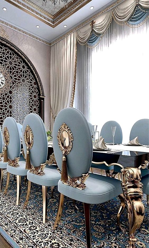 Shahi Dining Suite