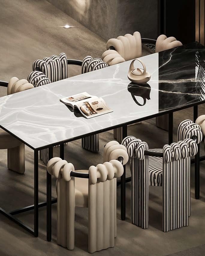Saaya Dining Table